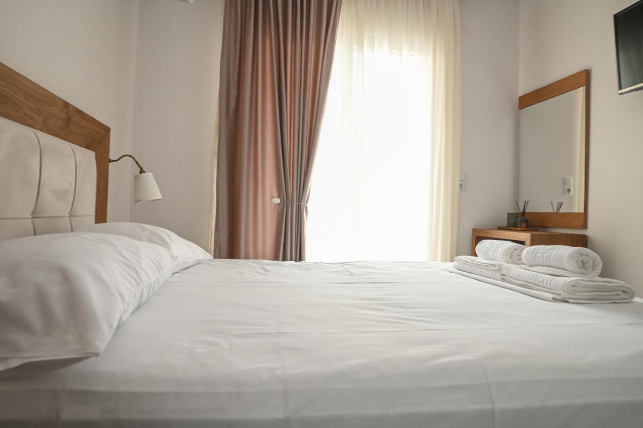 Faidra Apartments Néa Péramos エクステリア 写真