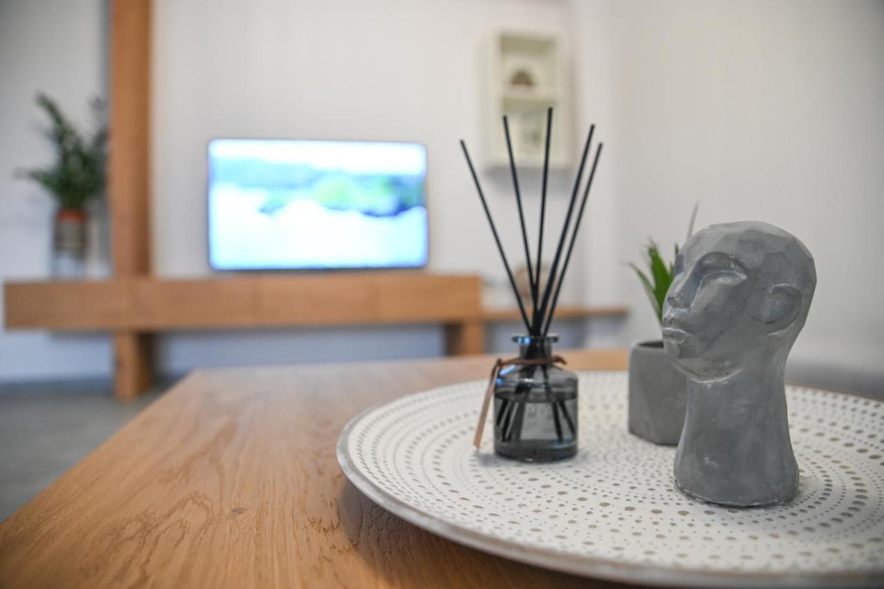 Faidra Apartments Néa Péramos エクステリア 写真