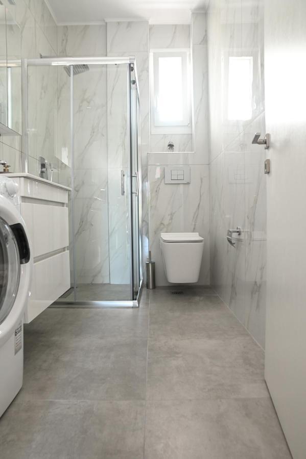 Faidra Apartments Néa Péramos エクステリア 写真