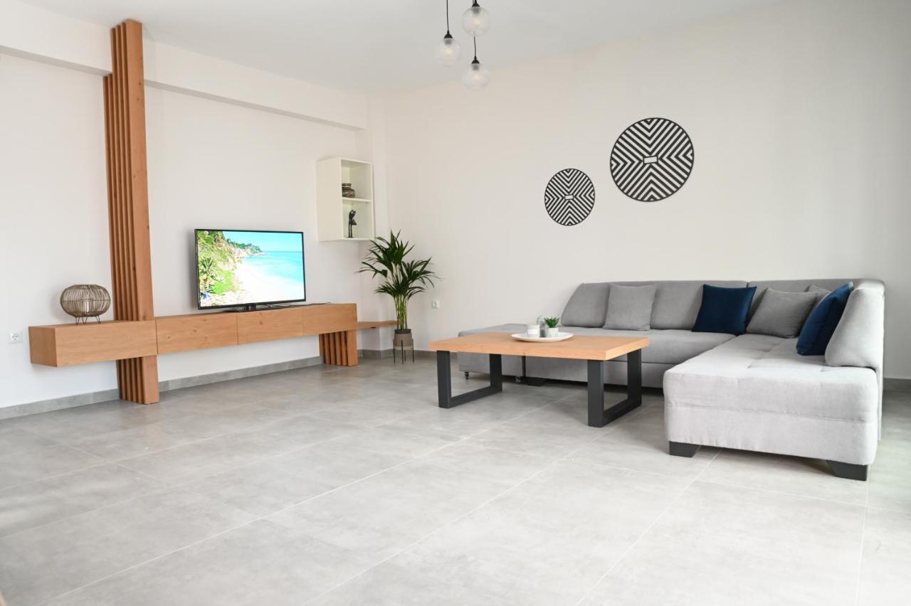 Faidra Apartments Néa Péramos エクステリア 写真
