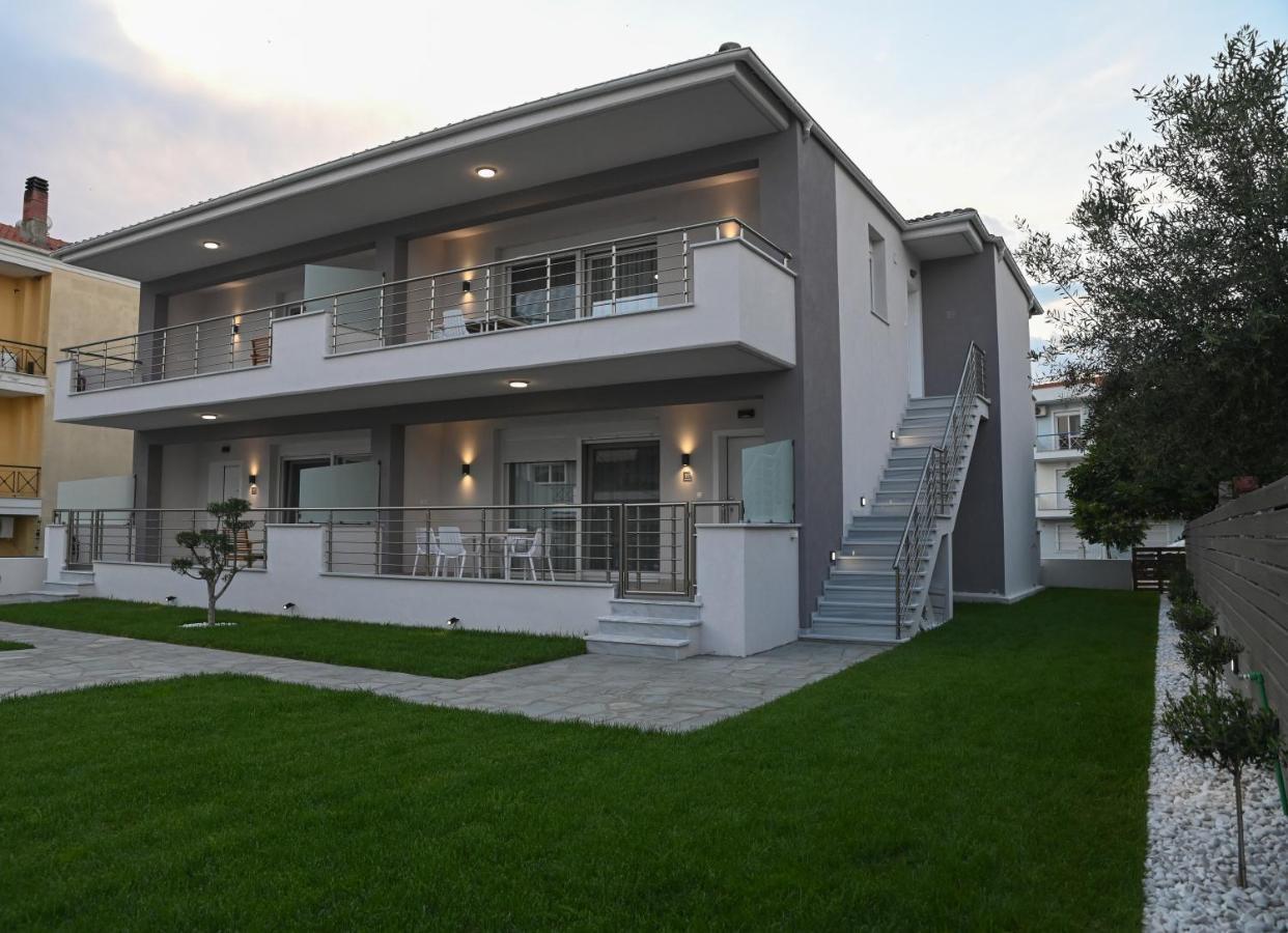 Faidra Apartments Néa Péramos エクステリア 写真