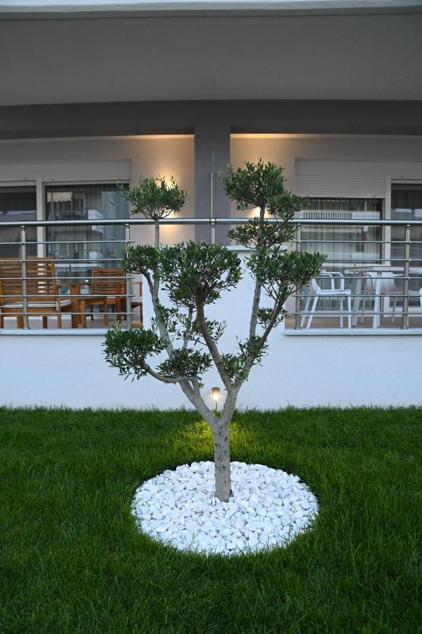 Faidra Apartments Néa Péramos エクステリア 写真