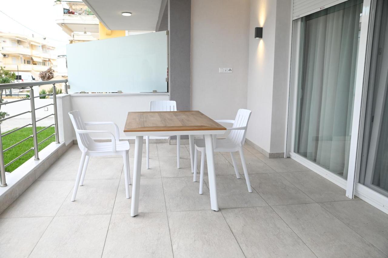 Faidra Apartments Néa Péramos エクステリア 写真