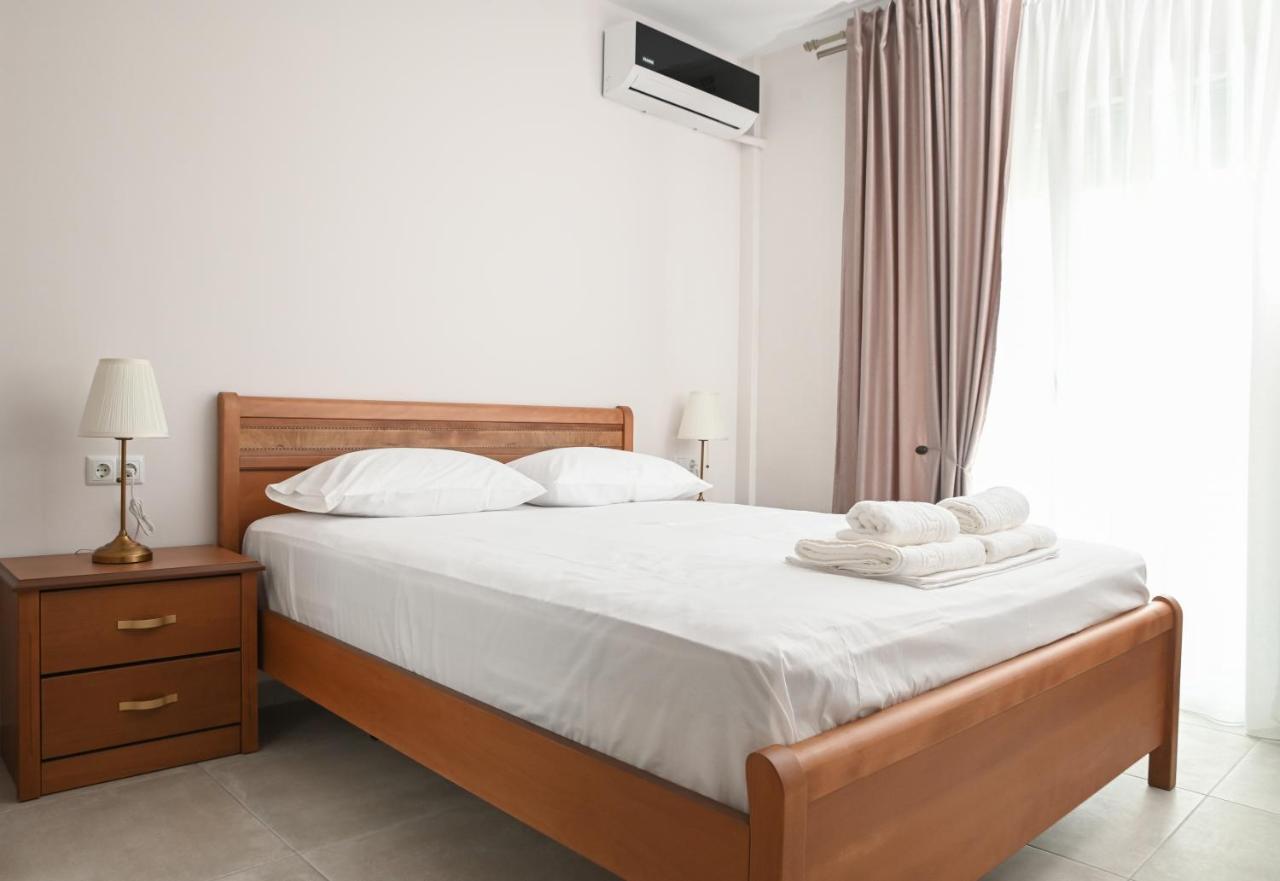 Faidra Apartments Néa Péramos エクステリア 写真