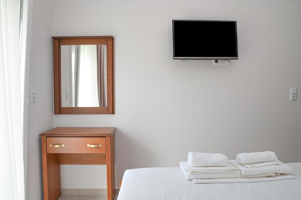 Faidra Apartments Néa Péramos エクステリア 写真