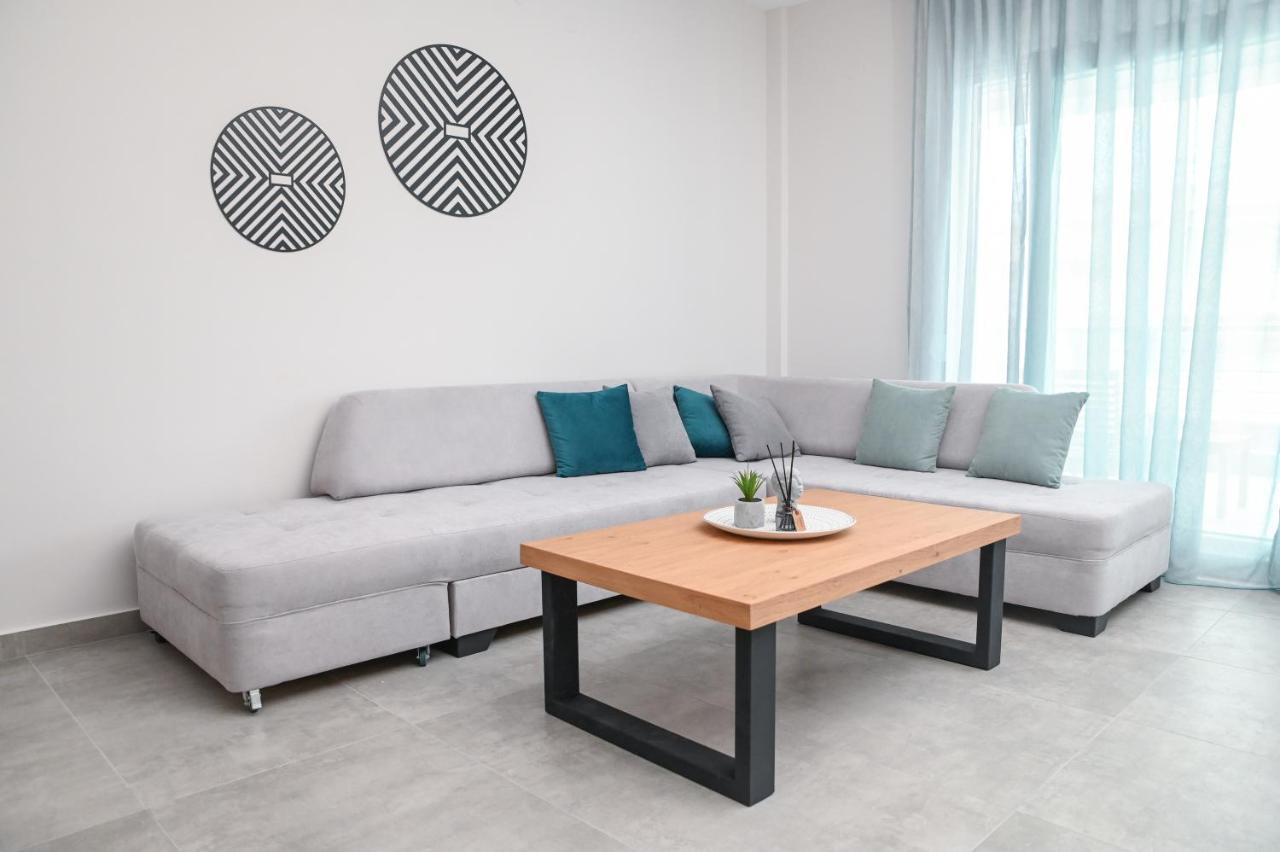 Faidra Apartments Néa Péramos エクステリア 写真