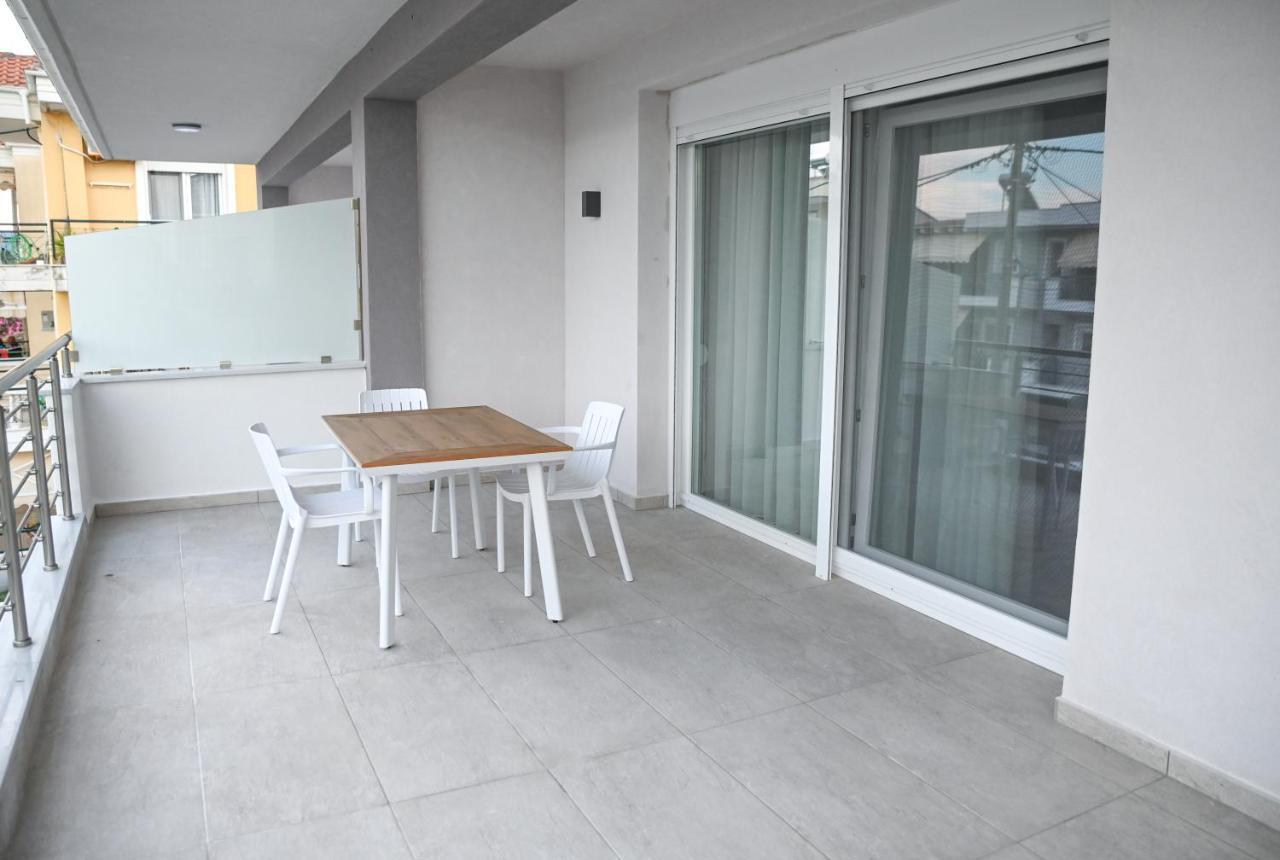 Faidra Apartments Néa Péramos エクステリア 写真