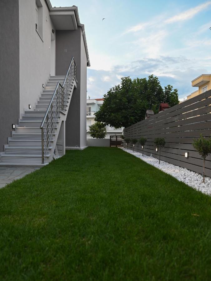 Faidra Apartments Néa Péramos エクステリア 写真